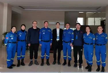 元基员工照片，选自可持续发展报告